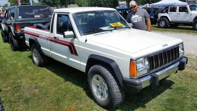 AllBreedsJeepShow2017-1.jpg.74115be1c309959531669fccff72cb4f.jpg