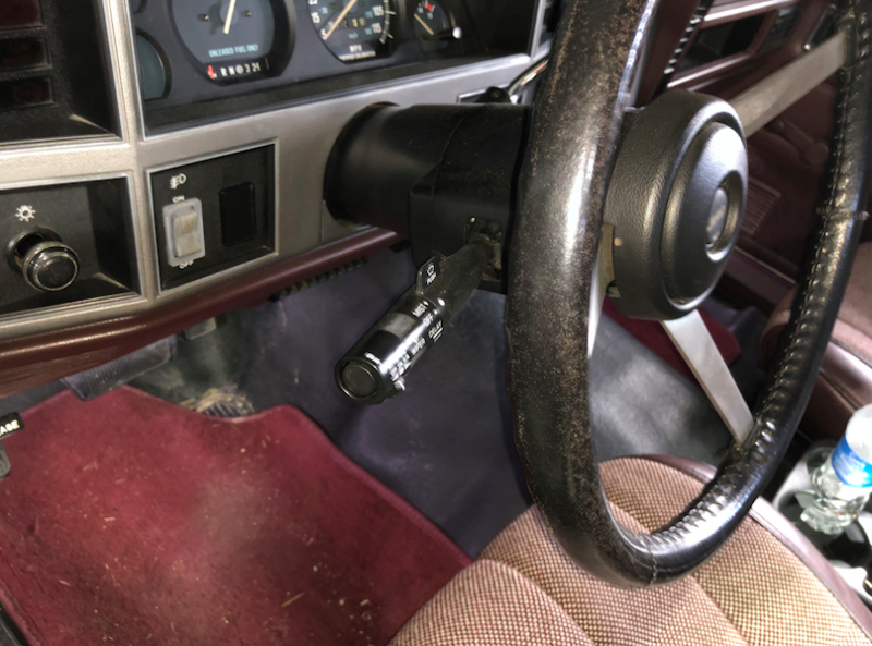 thumbnail image 2 of Jeep Cherokee XJ Comanche MJ Cruise Control Servo Cable Bracket 53007958 (Used) 2 of 6
