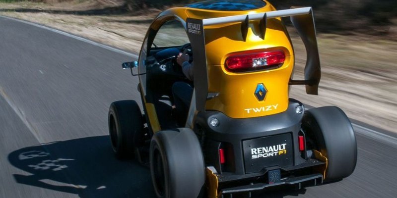Renault-Twizy-RS-F1-2-Cropped.jpg.6c67816fbc90b1918c64588186cb5e0d.jpg