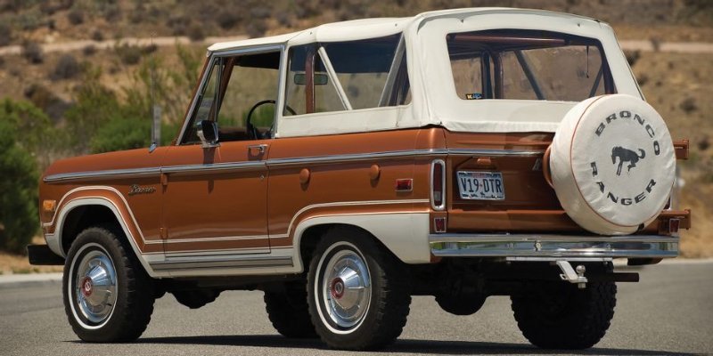 Ford-Bronco-2.jpg.5e76220261cb41a4932fdafe523dab4f.jpg