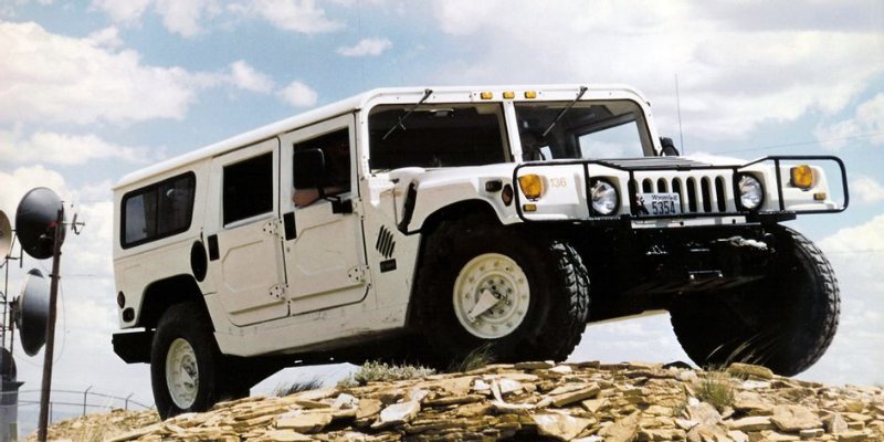 Hummer-H1-1.jpg.b41395bfc3179c980416abc804635066.jpg