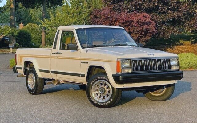 083123-1988-Jeep-Comanche-Pioneer-2.jpg.62aa8e7b2a63bfe34363016486bdf07d.jpg