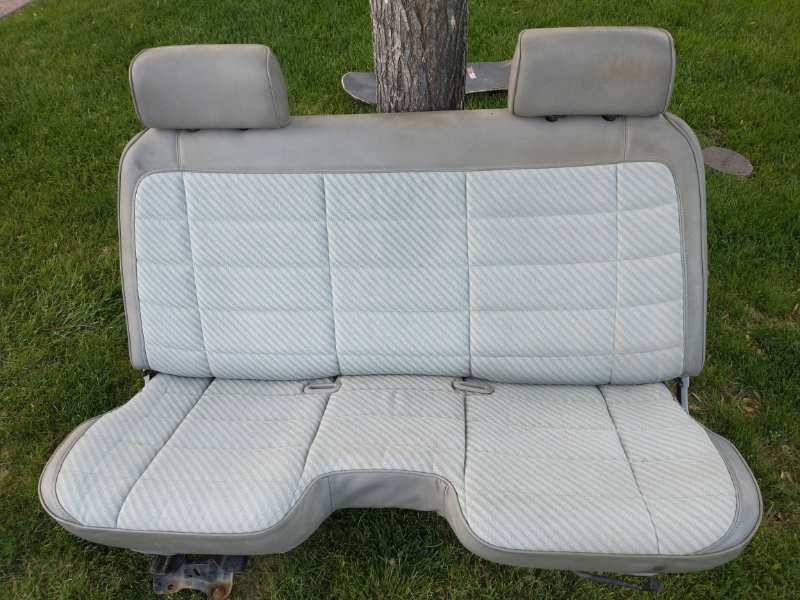 347428886_BenchSeatscrubbed.jpg.b9b51cb0e6ade0289c45ba6d6ea836b5.jpg