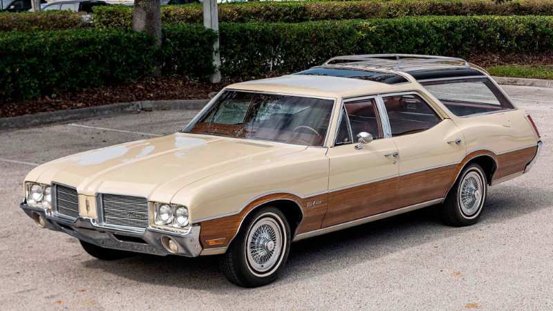 007-1971-olds-vista-cruiser-wagon-driver-side-mecum-3958023821.jpg.0ebd7b55d272a9f080201408f6e0afb9.jpg